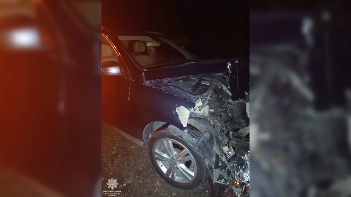 На Калуському шосе водій у нетверезому стані не дотримався безпечної дистанції та зіткнувся із автомобілем