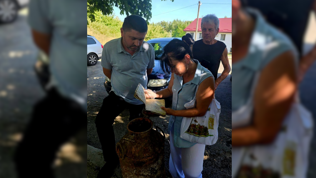 На Івано-Франківщині чоловік знайшов у лісі бідон з архівом Більшівцівського проводу ОУН, заповнений історичними документами