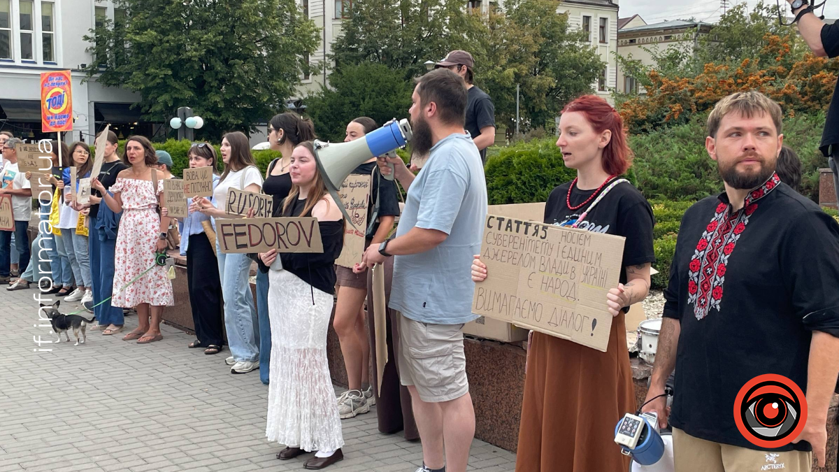 У Франківську вдруге відбулася хода на підтримку ексміністра оборони