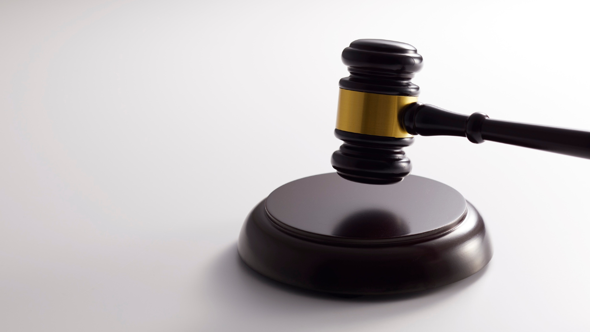 На Івано-Франківщині суд виніс вирок чоловікові, який під час сварки з дружиною завдав їй тілесних ушкоджень