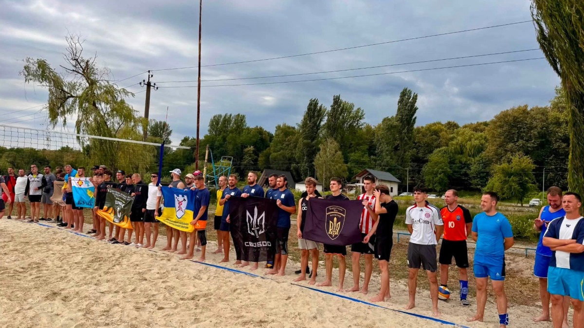 Турнір з паркового волейболу на пляжі «Бурштинського моря» 29 серпня.