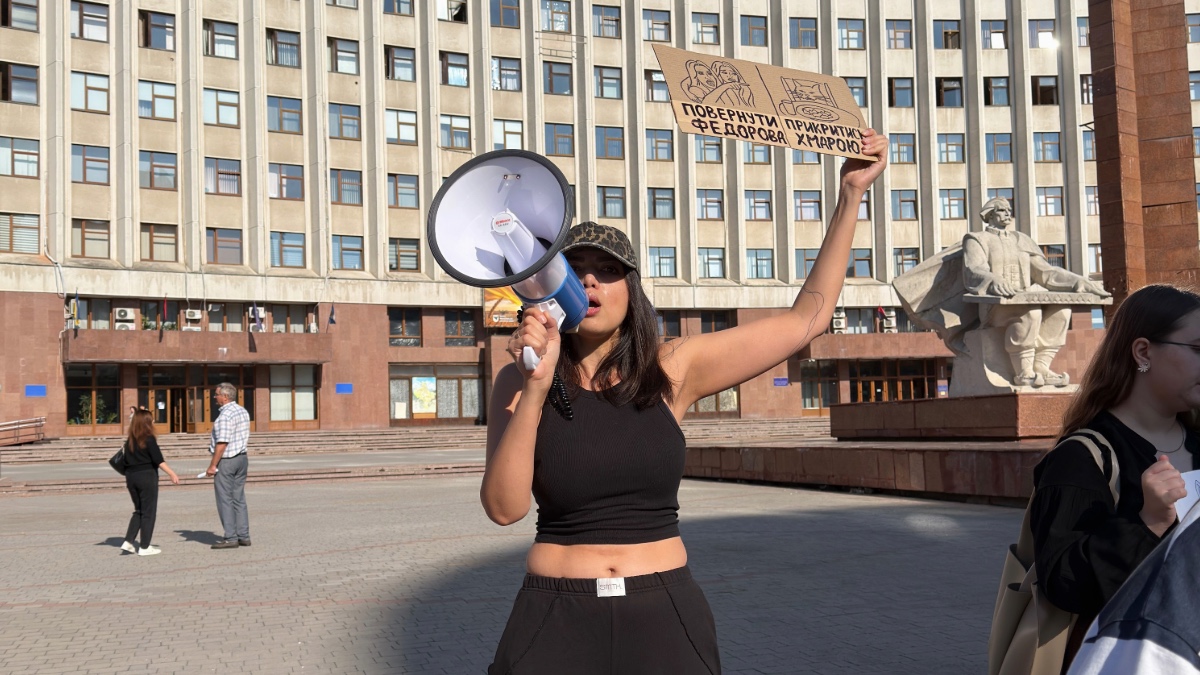 Каріна під час мітингу в Івано-Франківську. Фото з особистого архіву учасниці