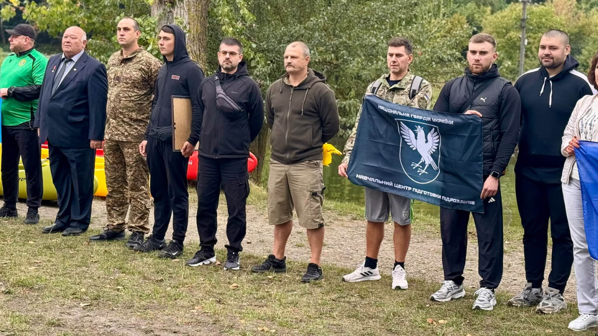 У Бурштині пройшли змагання з каякінгу серед захисників і ветеранів