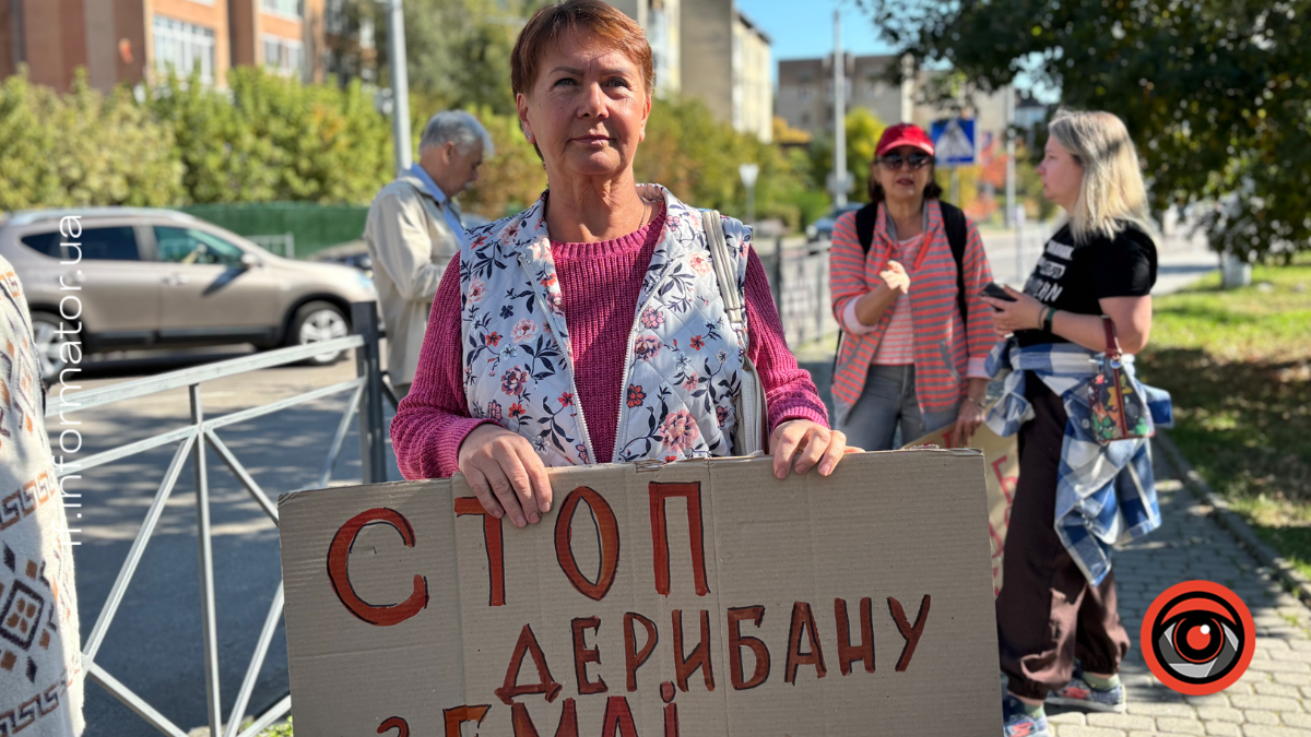 У Франківську мешканці знову мітингували проти будівництва дороги біля міського озера