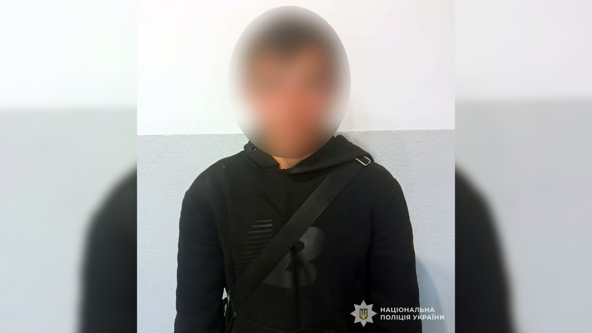 На Львівщині затримали прикарпатця та його спільника, які пограбували 34-річного чоловіка