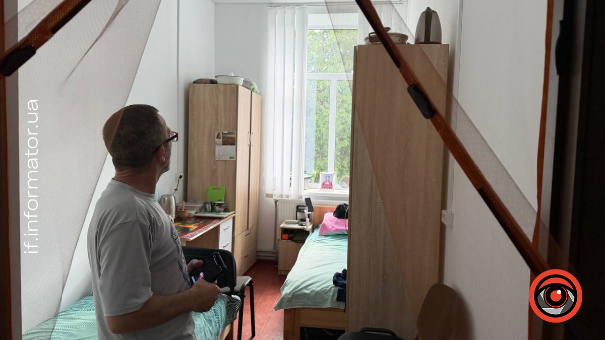«Ті, що залишилися, на жаль, загинули»: як у сільській школі на Прикарпатті мешкають переселенці