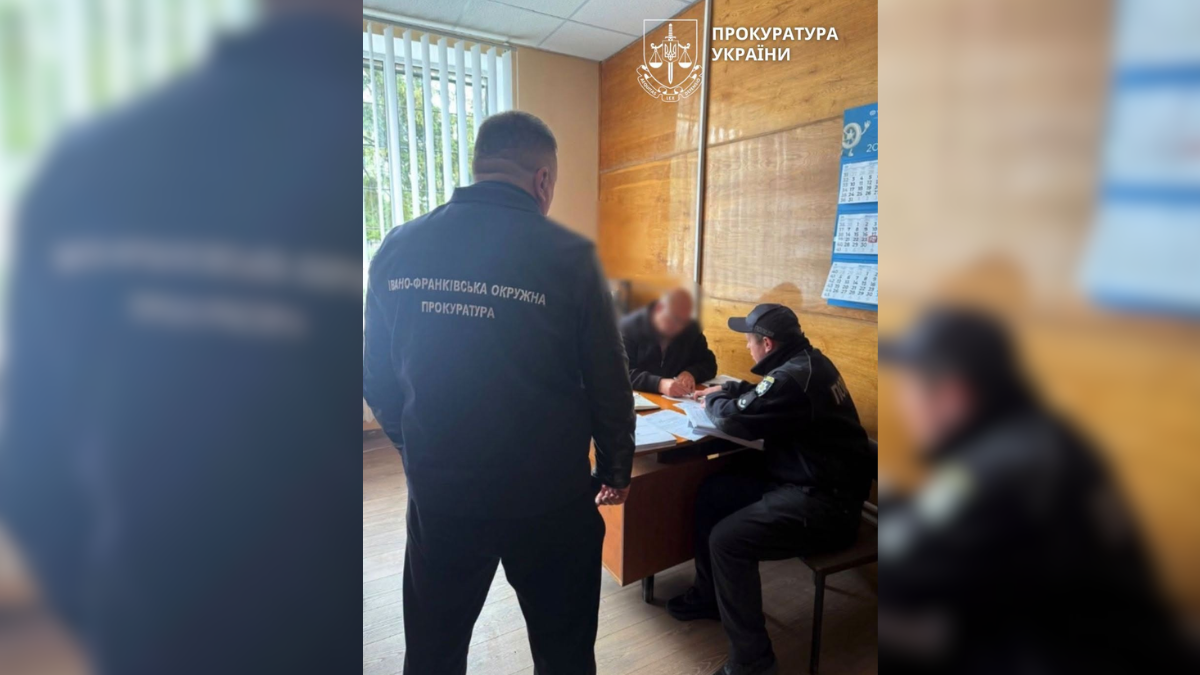 На Франківщині посадовець селищної ради організував схему з вивезенням сміття