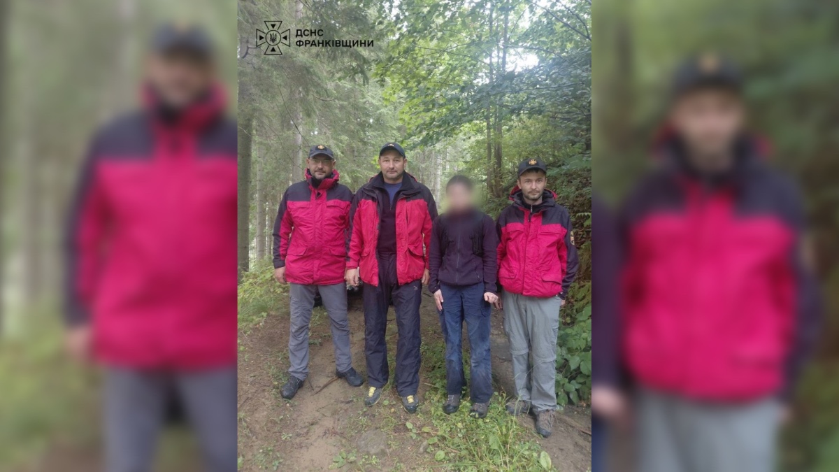 Рятувальники допомогли заблукалій туристці зі Львова, яка втратила орієнтування під час спуску з гори Костриця у Карпатах