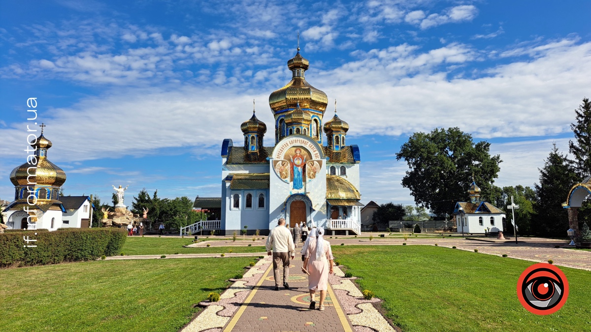 У селі Одаї на Івано-Франківщині у храмі справили День Різдва Пресвятої Богородиці