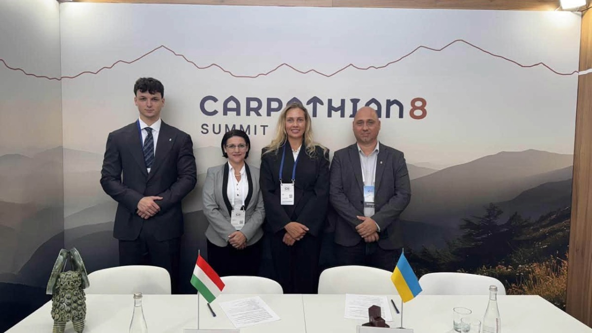 Франківщина уклала чотири угоди з міжнародними партнерами під час саміту Карпатської вісімки