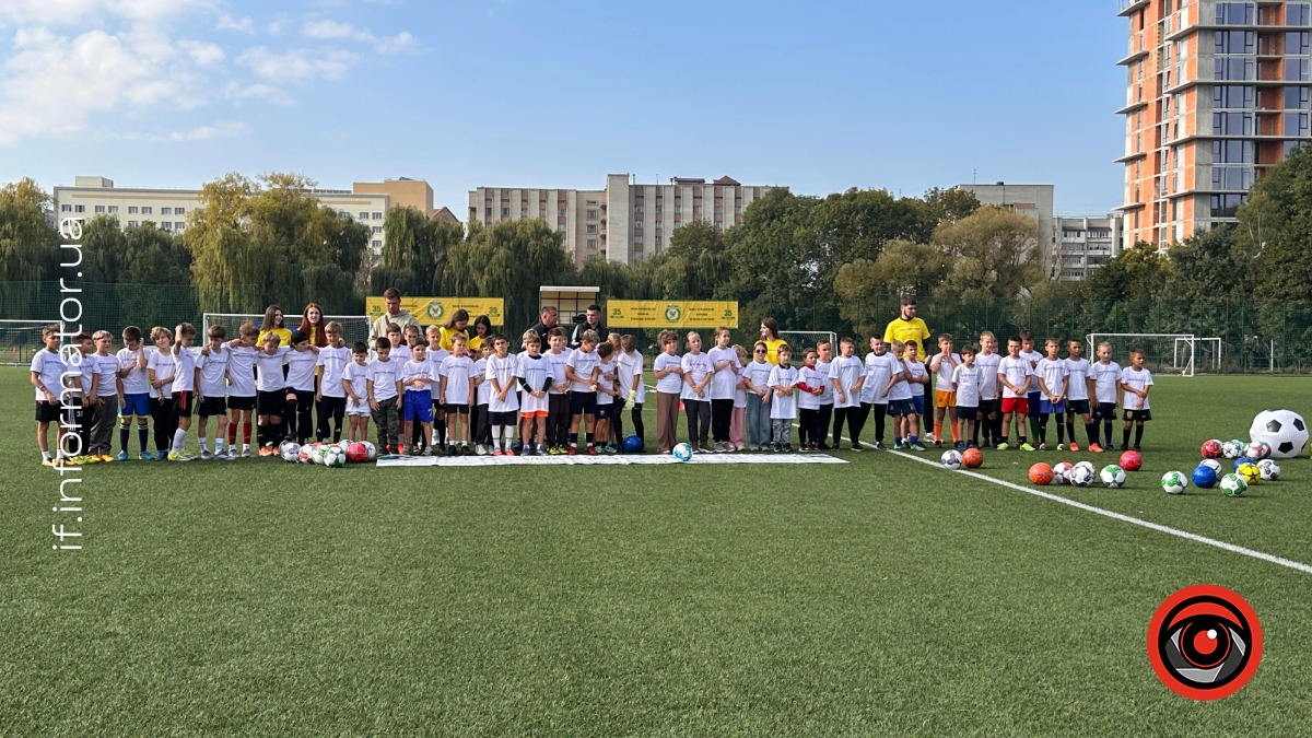 У Франківську для школярів провели фестиваль «Відкриті уроки футболу» (ФОТО)