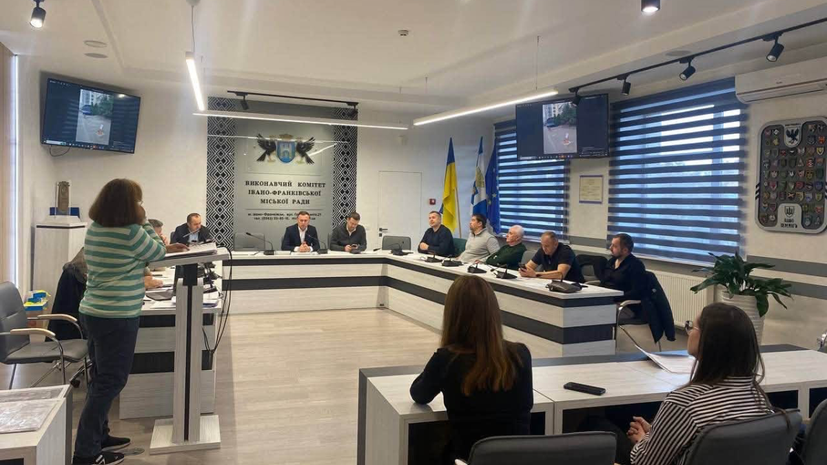 Капремонт двох вулиць та перейменування зупинки навпроти готелю «Надія»: у Франківську ухвалили рішення для дорожнього руху
