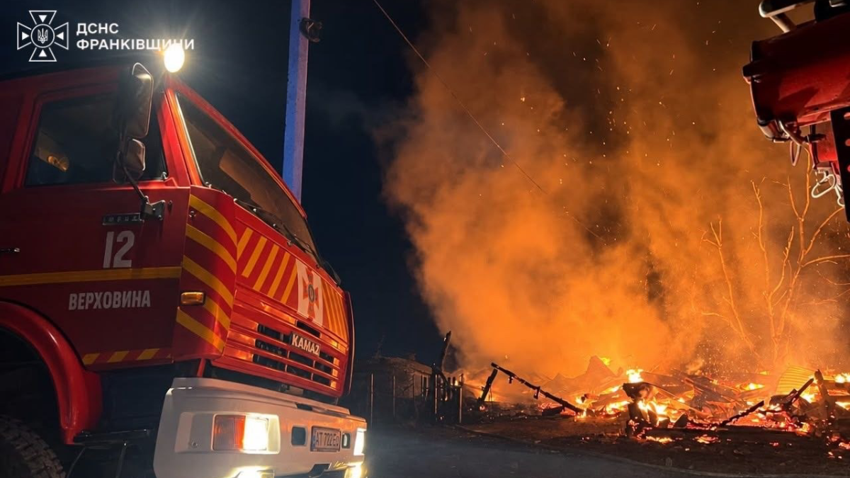 У Франківську сталася пожежа — на місці виявили тіло чоловіка