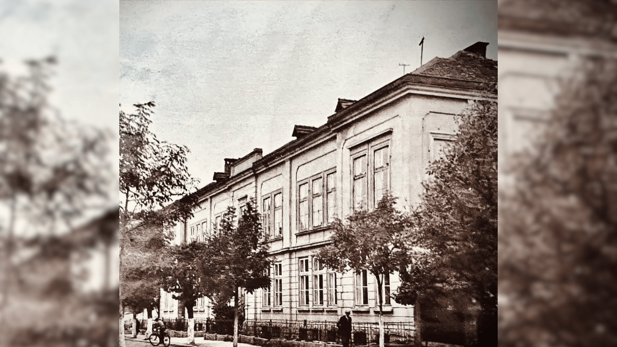 Ретро Франківськ