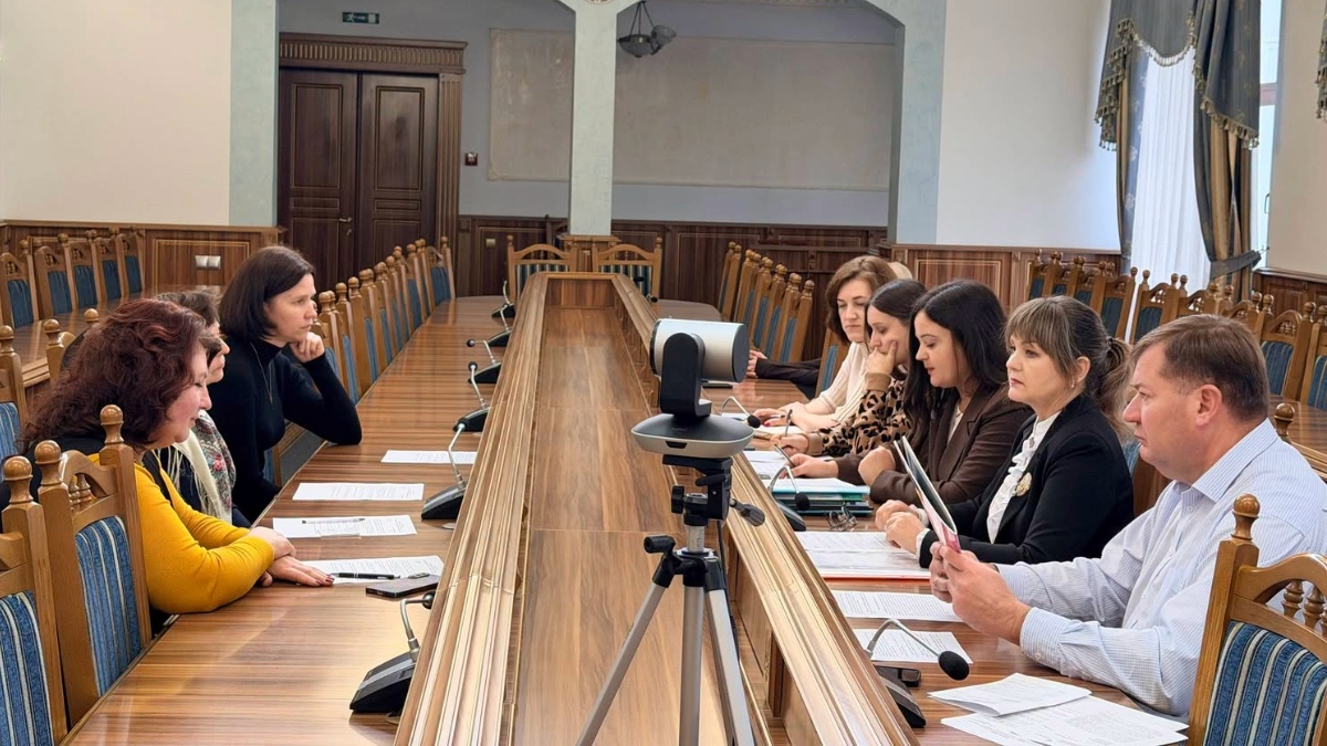 На Прикарпатті за результатами другого туру та таємного голосування комісія визначила двох лауреатів премії імені Параски Хоми