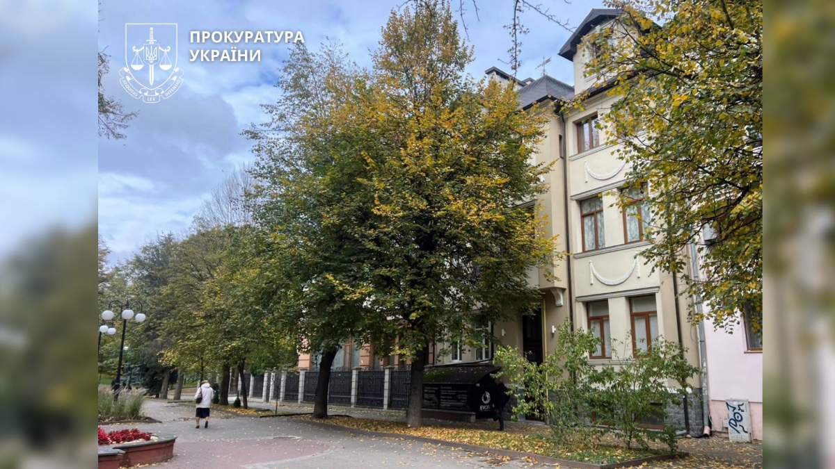 Окружна прокуратура Франківську через суд вимагає від співвласників пам’ятки архітектури місцевого значення на вулиці Валова, 10 укласти охоронні договори