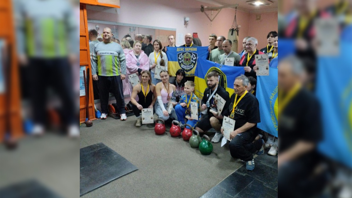 Студенти ІФНМУ здобули призові місця на чемпіонаті області з гирьового спорту