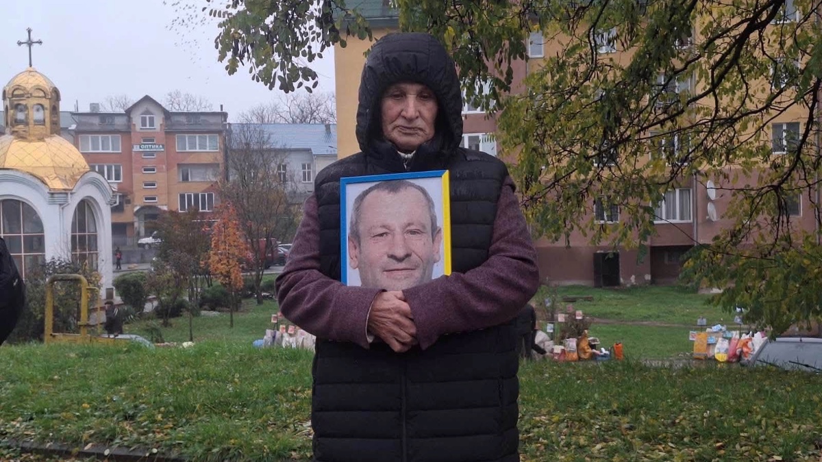 Мирна акція «Повернись живим» у Галичі 27 жовтня 2026 року. Джерело: Дубовецька територіальна громада