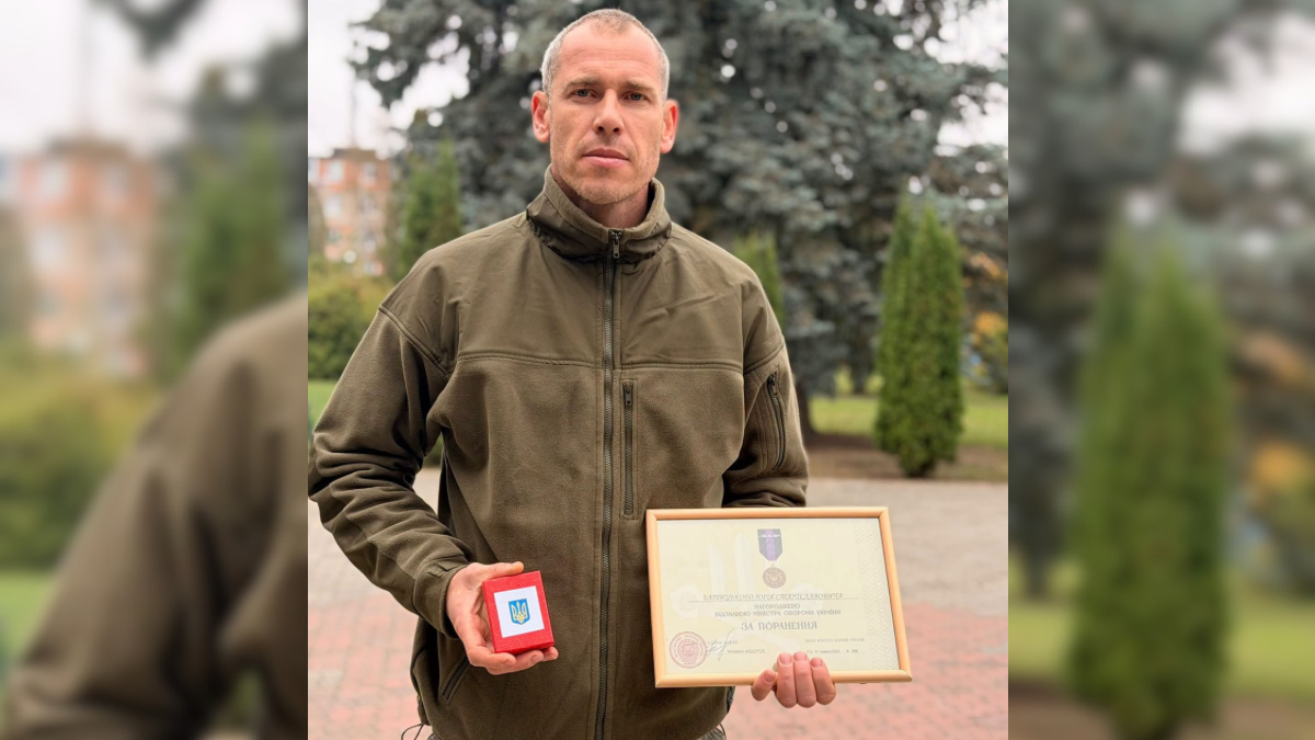 Бійця з Бурштинської громади Юрія Батицького нагородили відзнакою «За поранення»