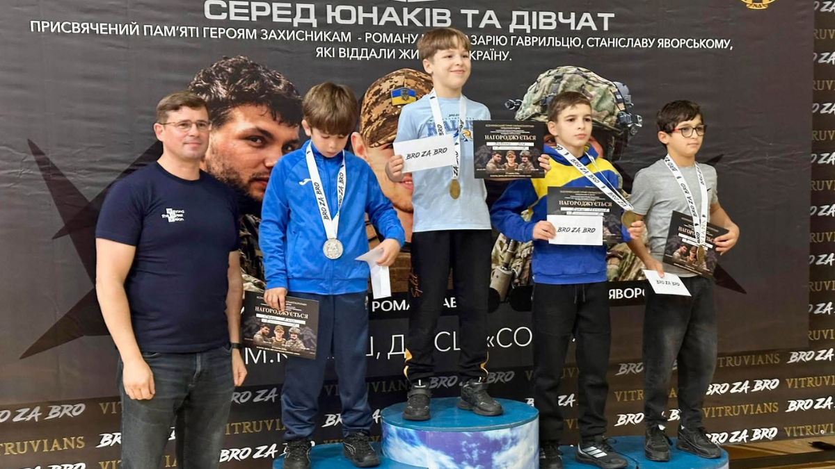 2–3 жовтня у Калуші на Івано-Франківщині вдруге відбувся Всеукраїнський турнір із вільної боротьби серед юнаків та дівчат, присвячений пам’яті полеглих захисників Назарія Гаврильця, Романа Кави та Станіслава Яворського